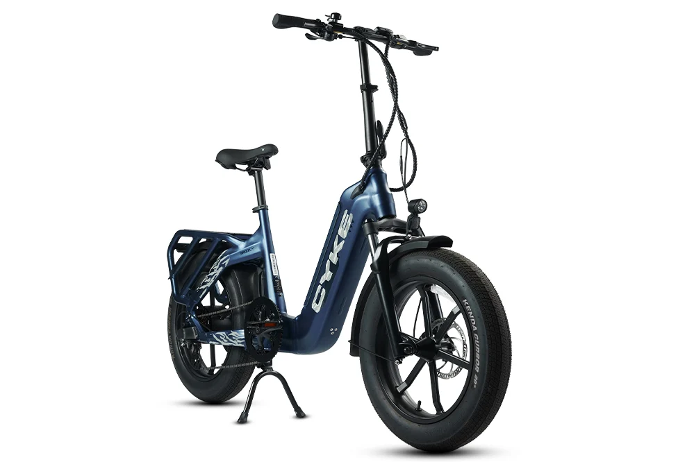 CYKE Grizzly classic blue rear three-quarter view
