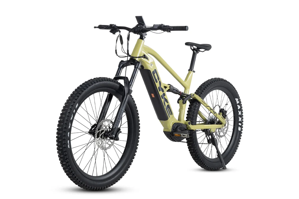 CYKE Falcon A military green front three-quarter view