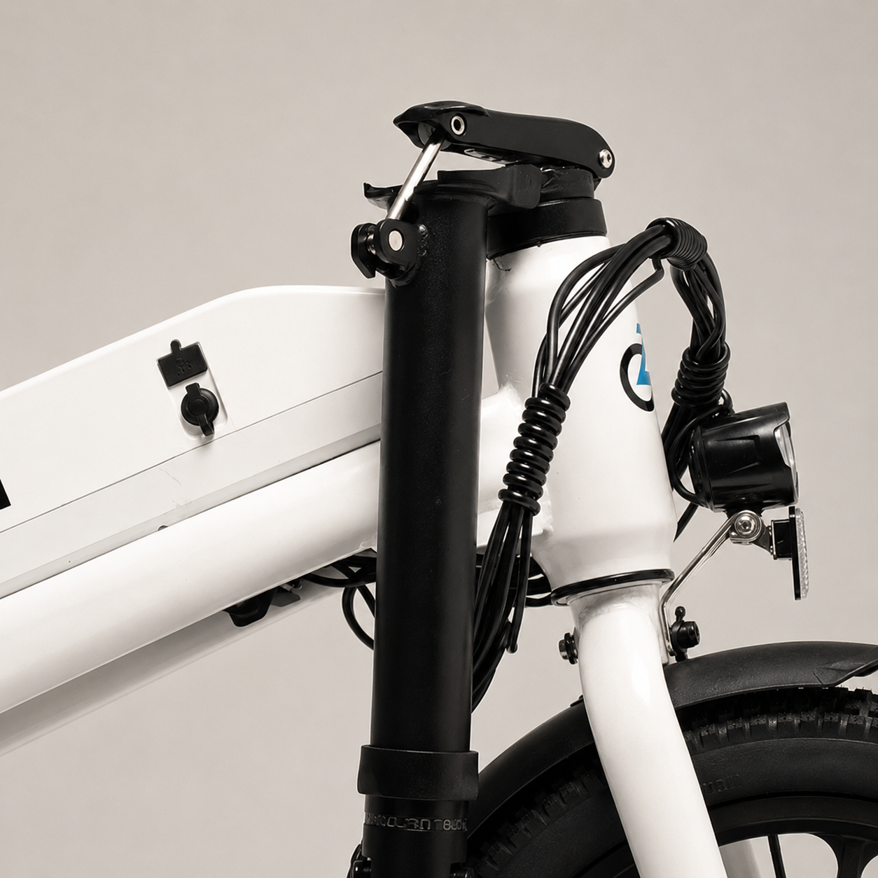 Folded frame and stem detail